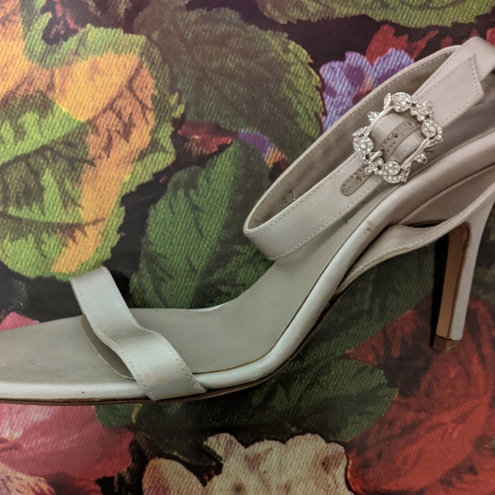 Badgley Mishka Champagne Satin Heels sz 37